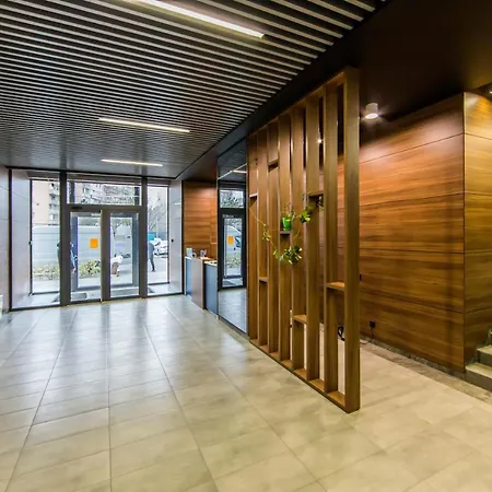 стильные апартаменты,метро вырлица,метро харьковская Apartment *